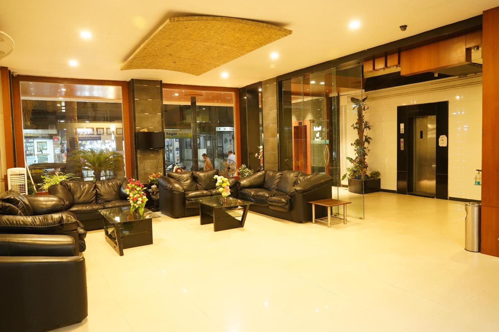 Marshall The Grand Hotel Ahmedabad Exterior foto